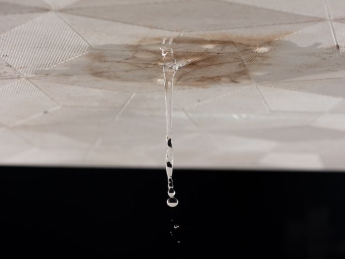 雨漏り